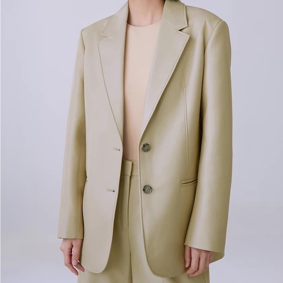 Babaton Smith Blazer in Sand White - Picture 6 of 9